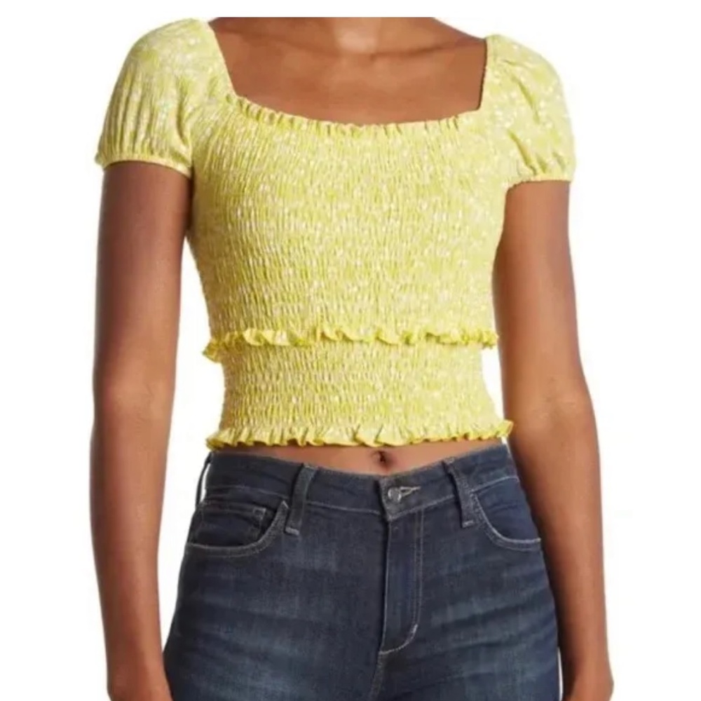 NWT LUSH YELLOW PRINT‎ SMOCKED TOP XS
